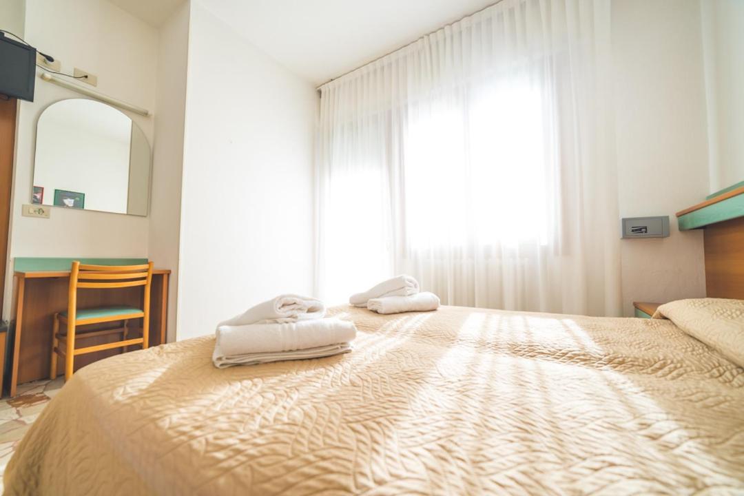 Hotel Grand Prix Соттомарина Экстерьер фото