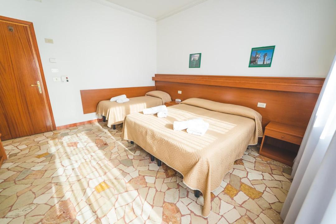 Hotel Grand Prix Соттомарина Экстерьер фото