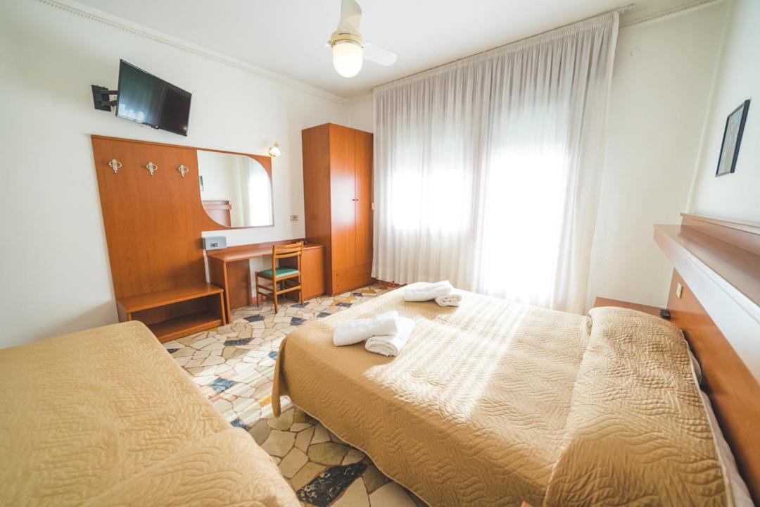 Hotel Grand Prix Соттомарина Экстерьер фото