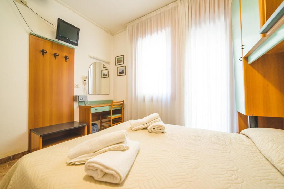 Hotel Grand Prix Соттомарина Экстерьер фото
