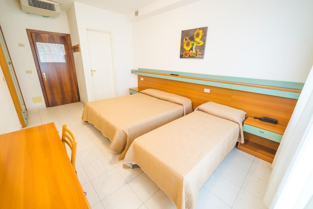 Hotel Grand Prix Соттомарина Экстерьер фото