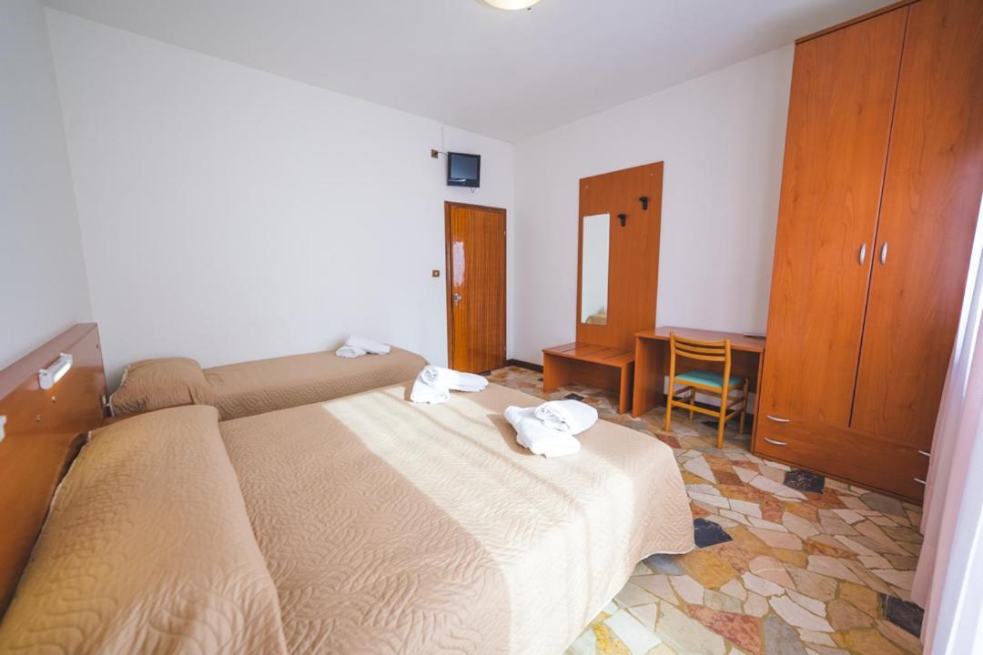 Hotel Grand Prix Соттомарина Экстерьер фото