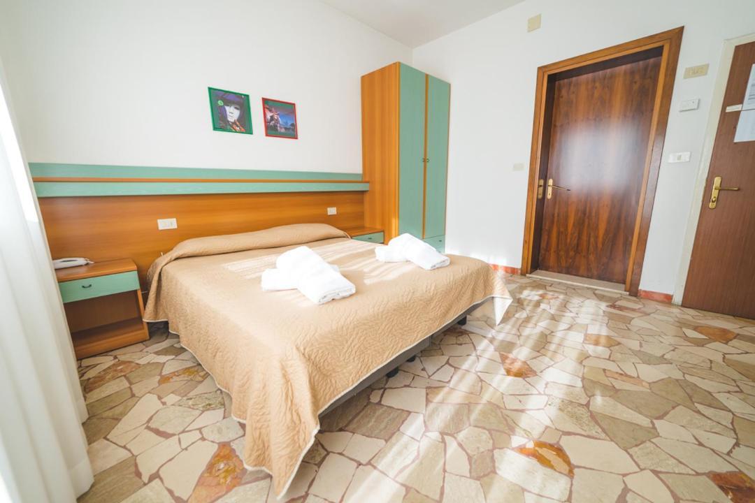 Hotel Grand Prix Соттомарина Экстерьер фото