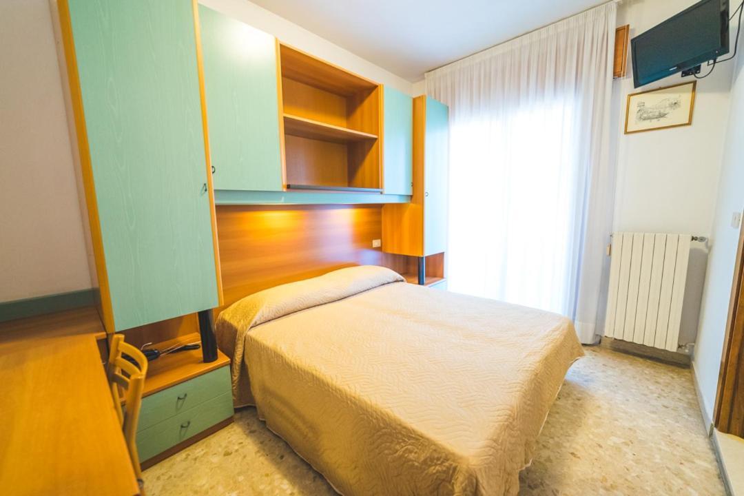 Hotel Grand Prix Соттомарина Экстерьер фото