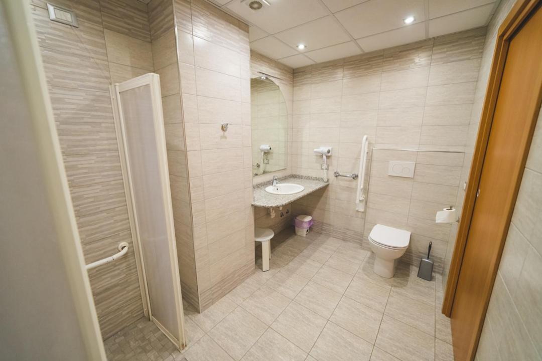 Hotel Grand Prix Соттомарина Экстерьер фото