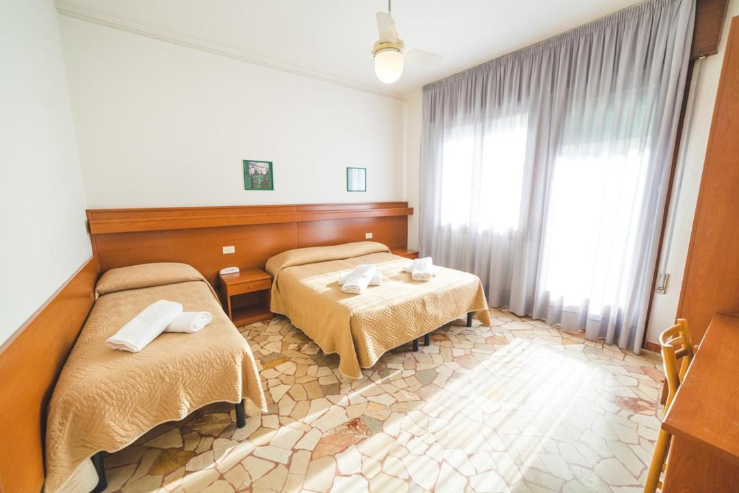 Hotel Grand Prix Соттомарина Экстерьер фото